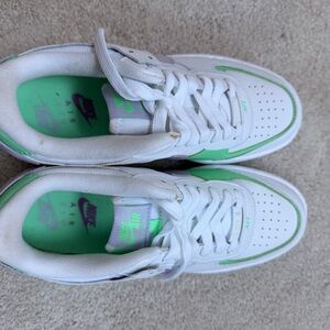 Women’s Air Force 1 Shadow Sneakers